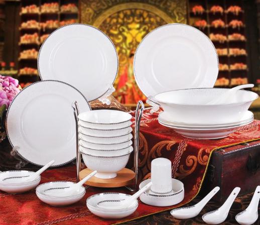 Purchasing china dinnerware for 6 at rational price 