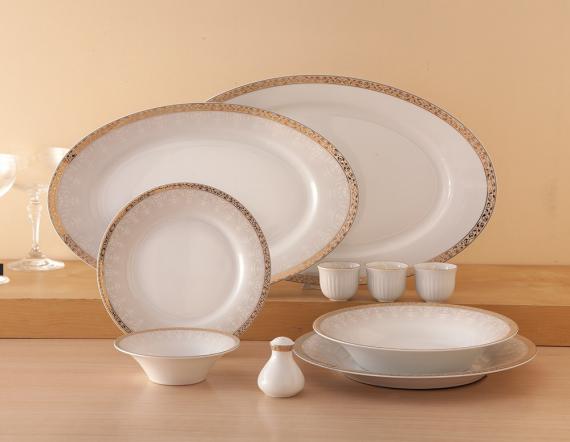 Major broadcast of durable porcelain dinnerware