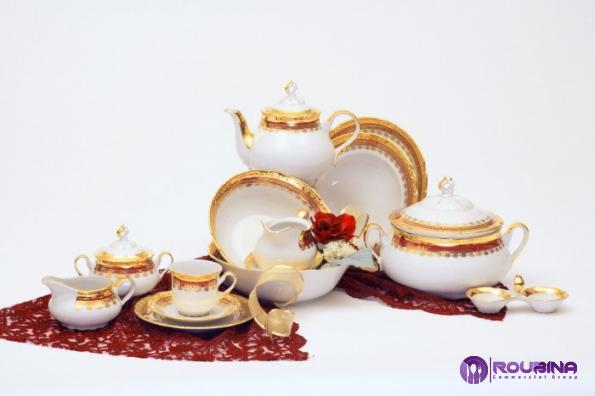 Experience Market Boom by Trading White and Gold Porcelain Tea Sets