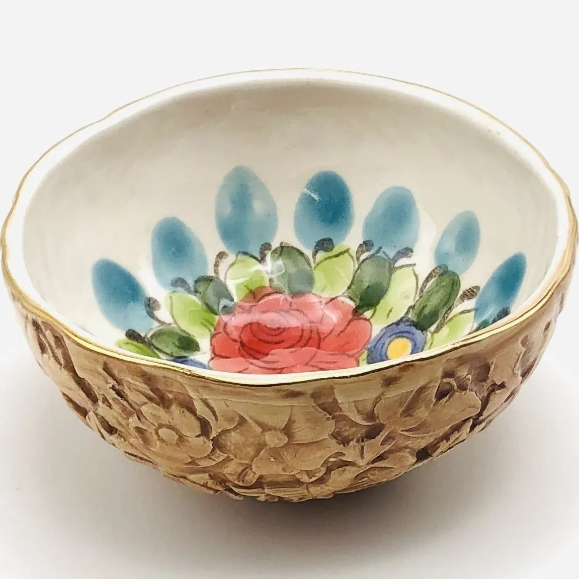antique serving bowls