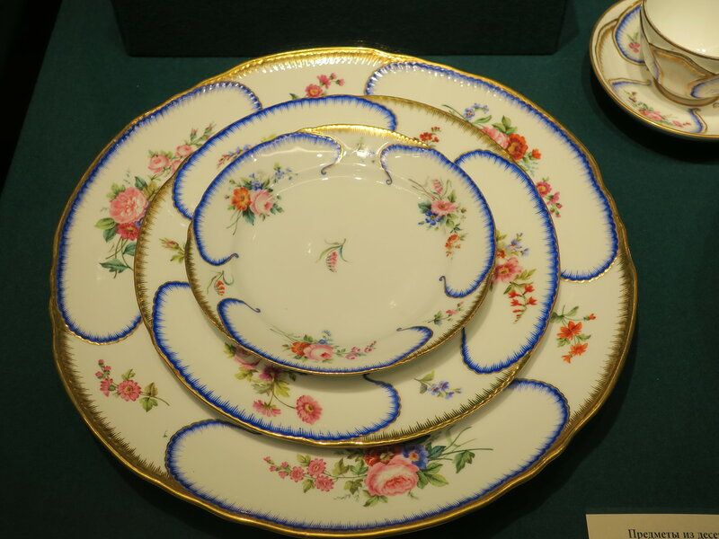 vintage porcelain dishes